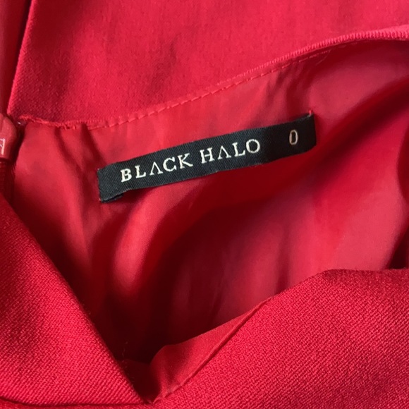 Black halo Jackie O Belted Dress in red - Picture 8 of 11